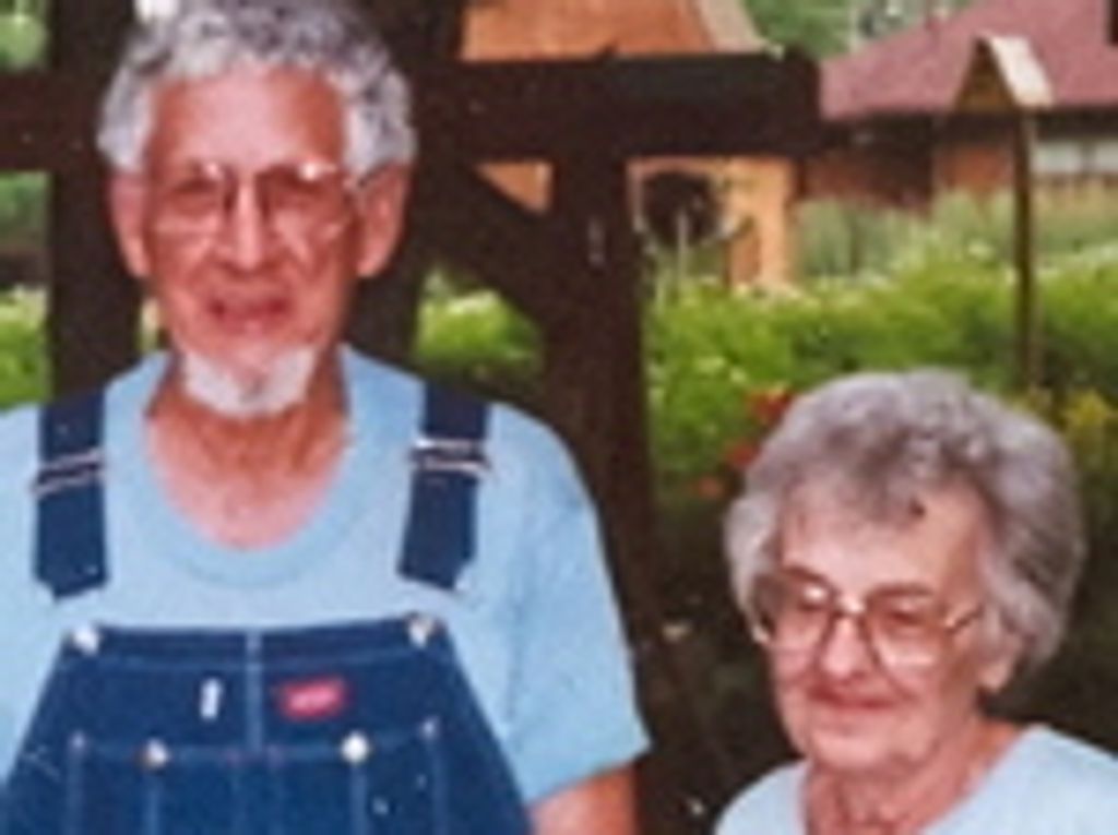 Joanne (Hoover)  Burns