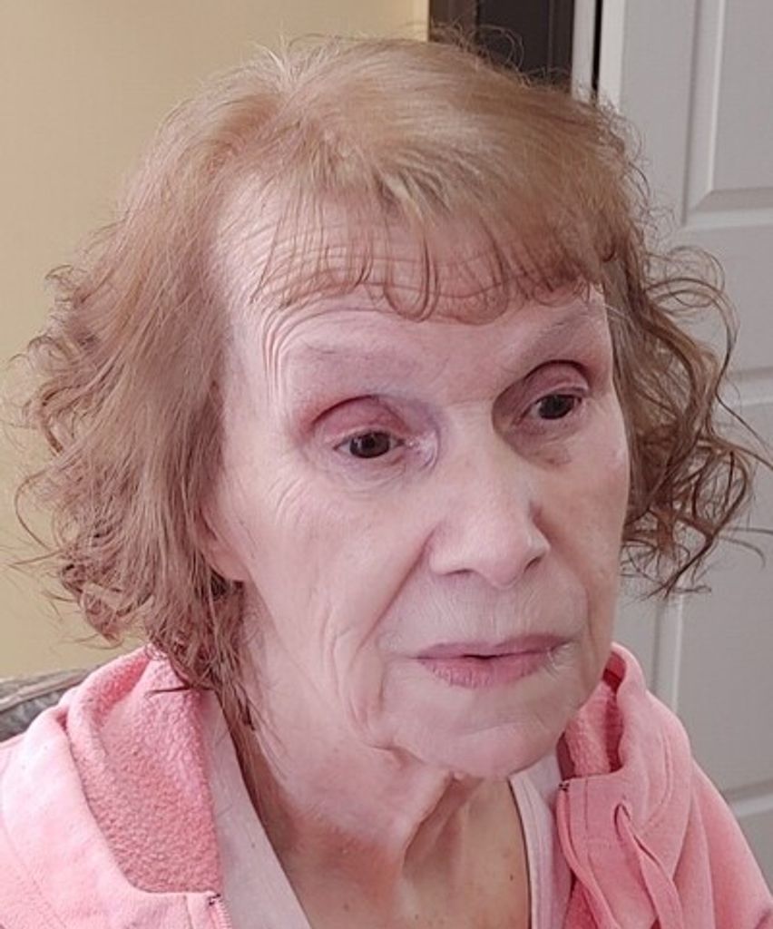 Elizabeth Carter Profile Photo