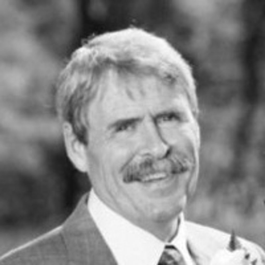 Linn Alvin Hall Profile Photo