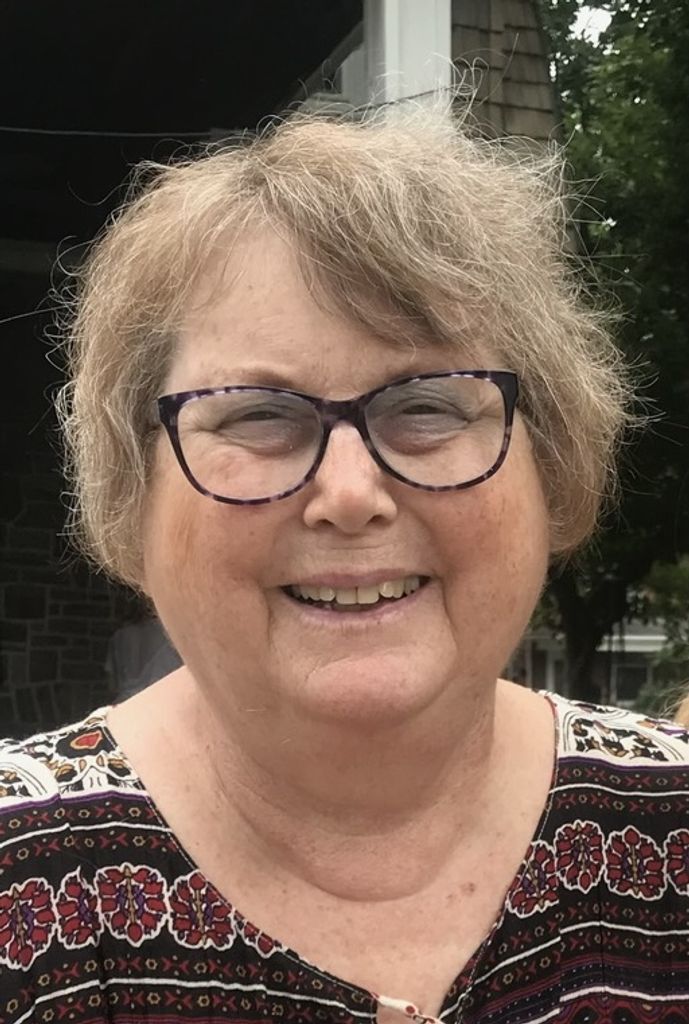Susan E. (Mohn)  Hoff