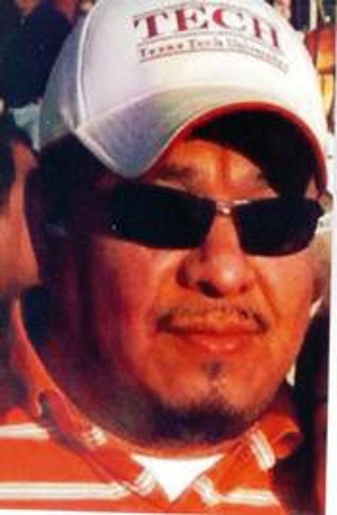Paul Rosales Profile Photo