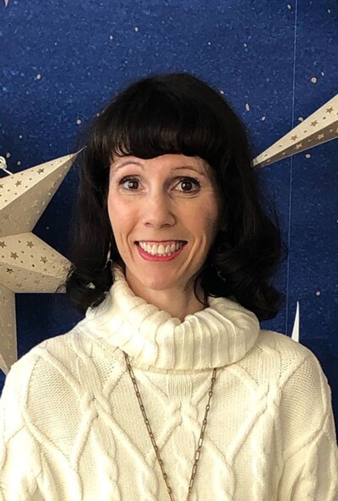 Angela Layne Lamoureux Profile Photo