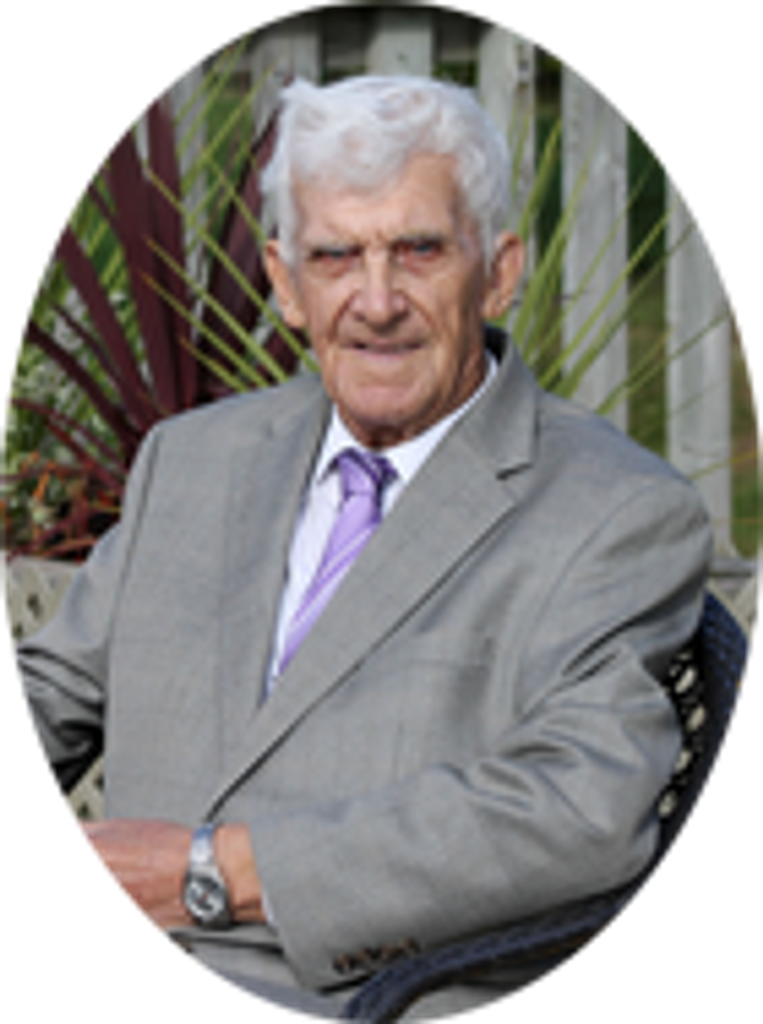 Leendert Marinus "Len" De Jonge