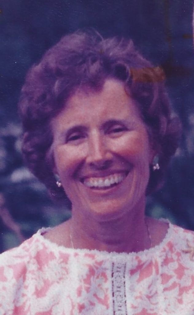 Lucia Russell (Hedge)  Woods