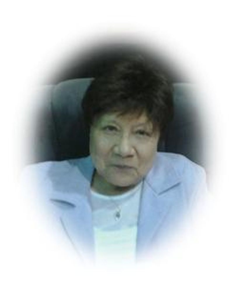 Estelle White Profile Photo