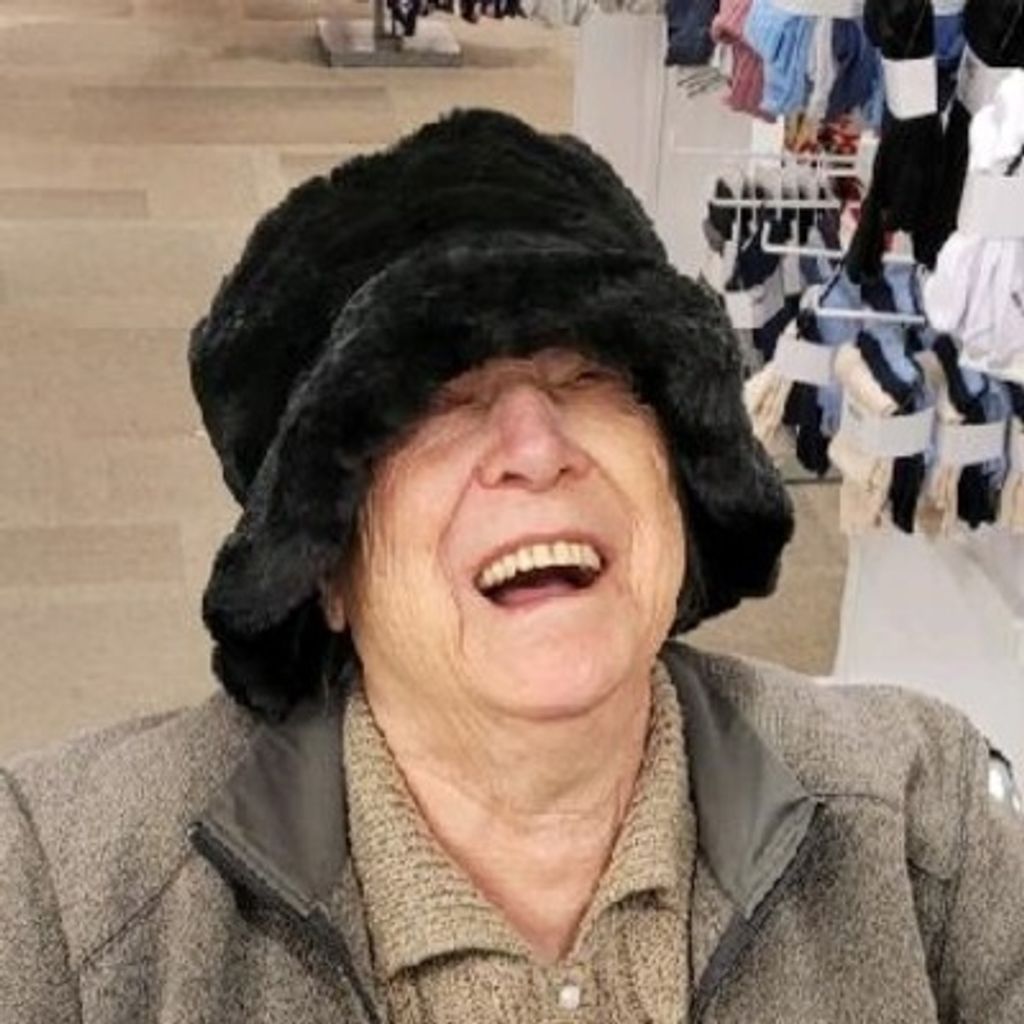 Lucrezia "Lia" Bickerton Profile Photo