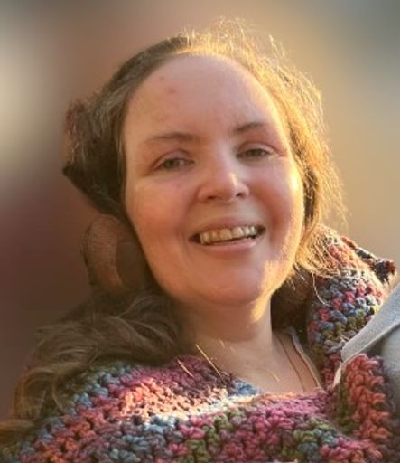 Esther Bull Profile Photo