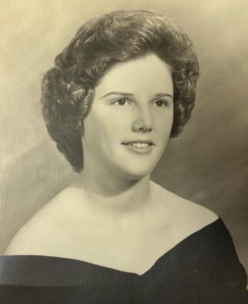 Eva Preveaux Profile Photo