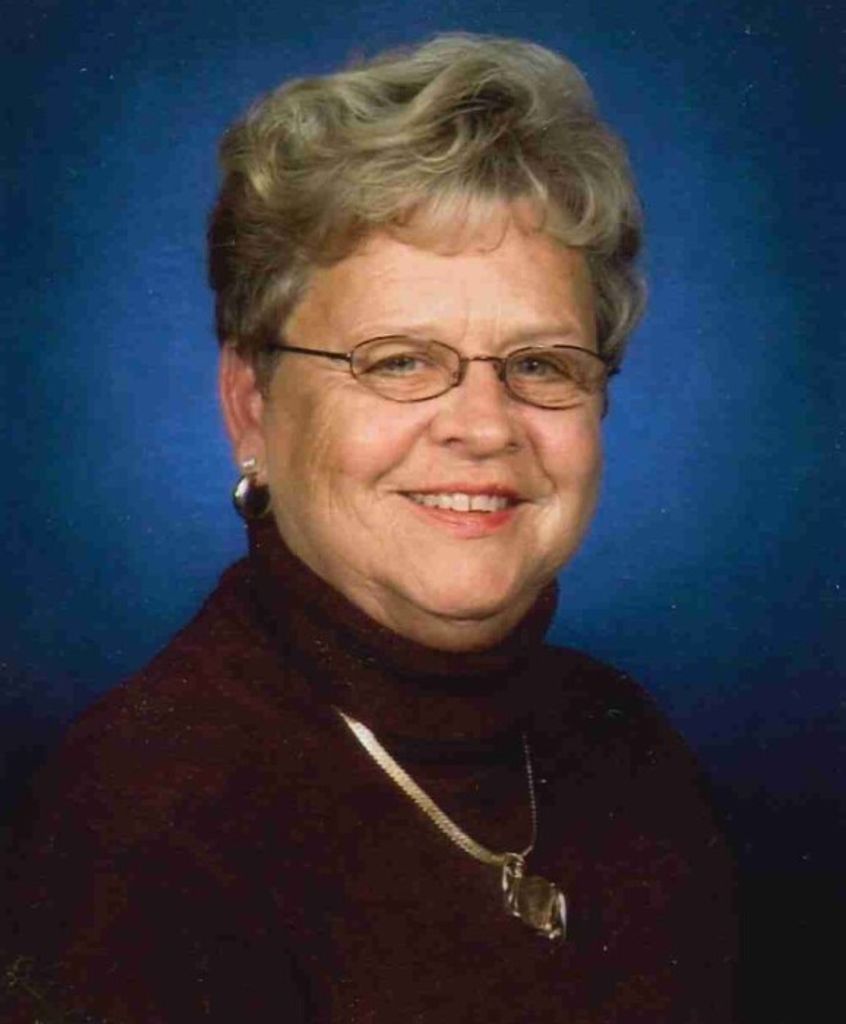 Mavis J. Hillstrom Profile Photo