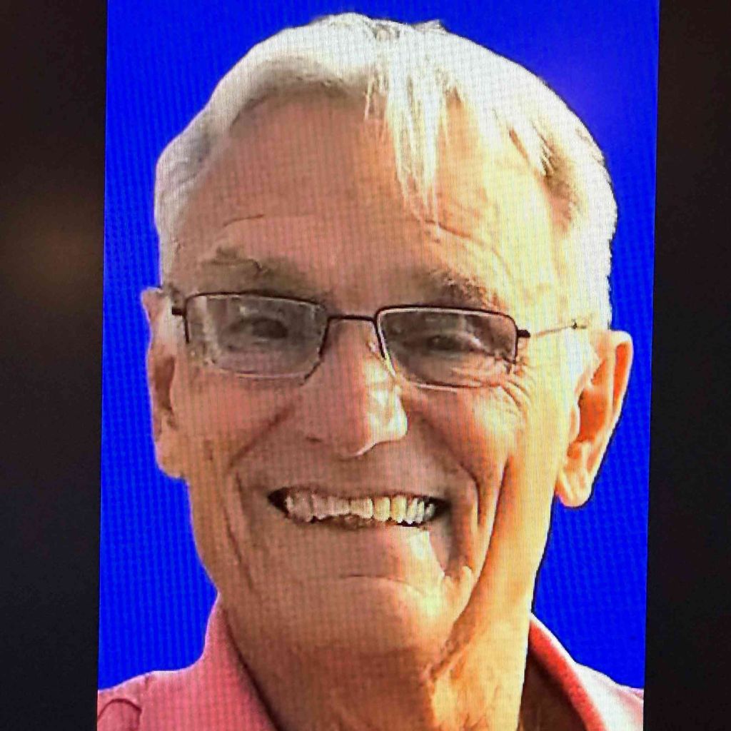 Robert E. "Bob" Hartzell Jr. Profile Photo