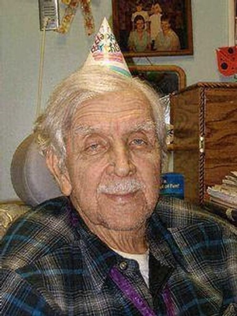Robert Paull Larson Profile Photo