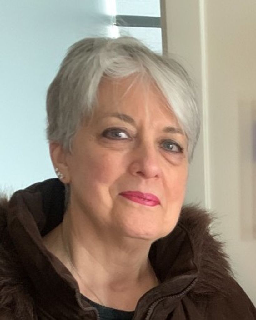 Rosa Lee Ireland Sarachek Profile Photo