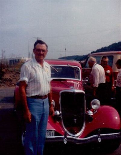 Earl B. Erdman photo gallery thumbnail 38 of 98