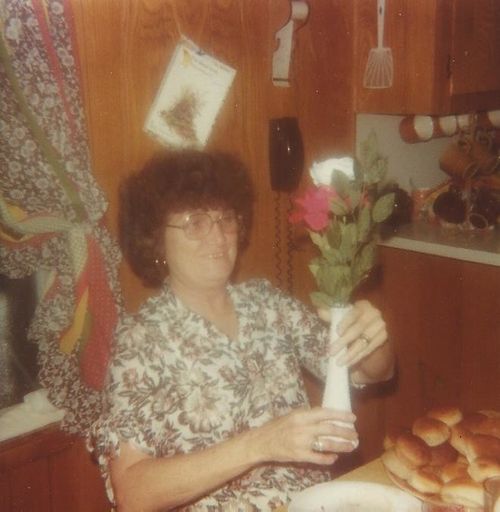 Frances Brewer photo gallery thumbnail 21 of 30