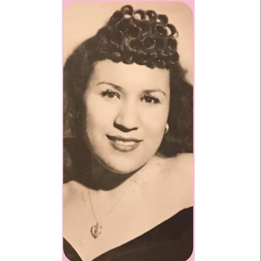 Martha Loya Carlon Profile Photo