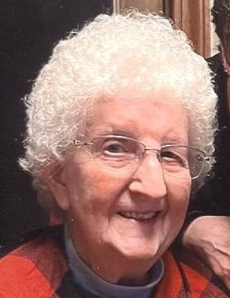 Verena "Mutz" Leona (Ebertz) Groeschel Profile Photo