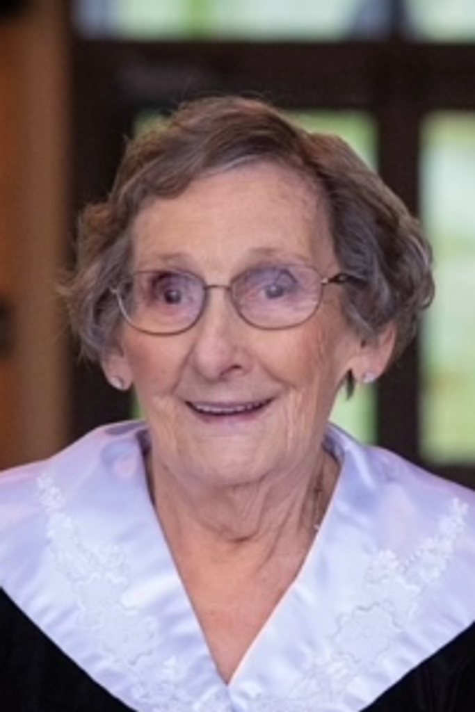 Lorraine E. "Mimi" Mccarthy