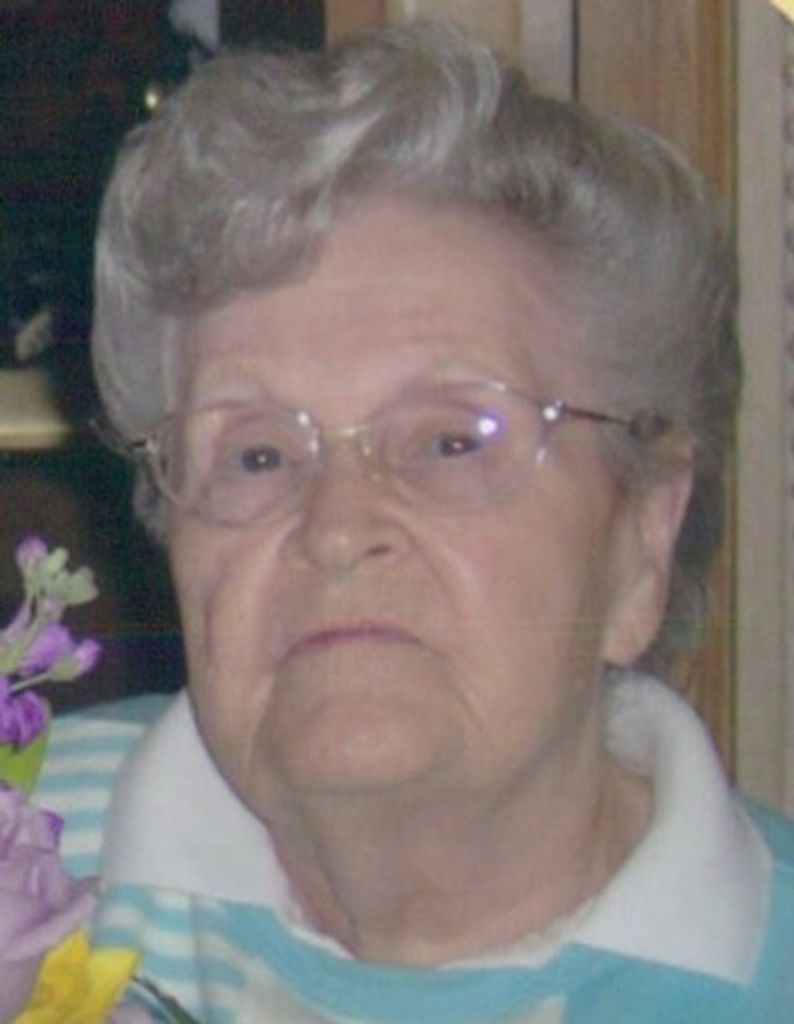 Esta J. Leturno Profile Photo