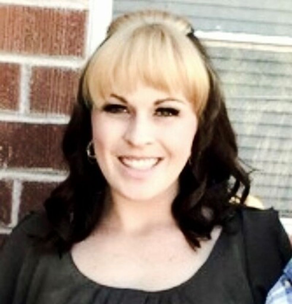 Amberlyn Van Renterghem Profile Photo