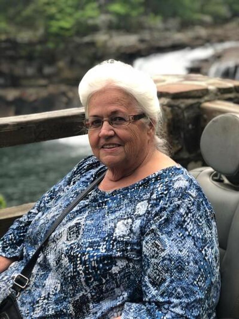 Carrie Lavada Graham Profile Photo