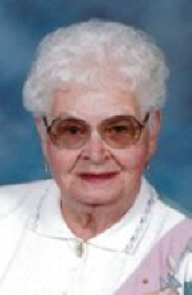 Dorothy  E Lubke