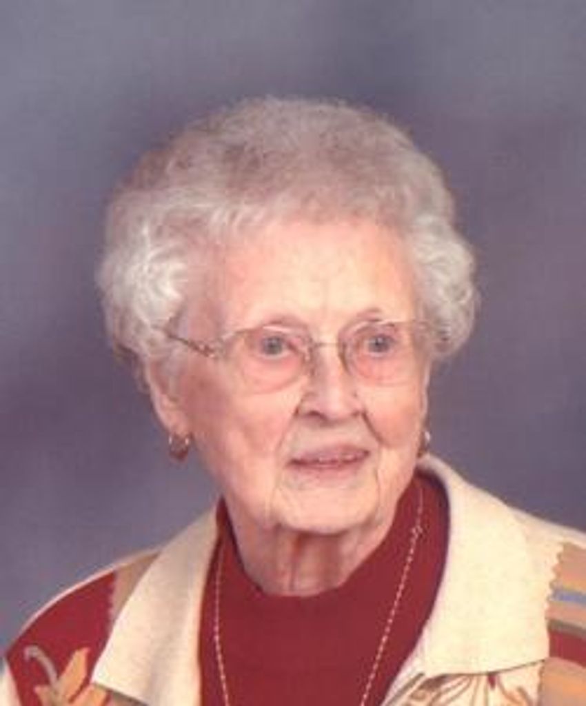 Maxine Marcella Hemer Profile Photo