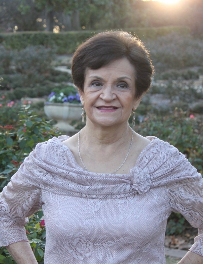Elizabeth Mazariegos Profile Photo