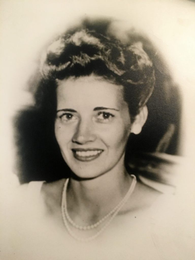 June Ella (Lesher)  Yoder