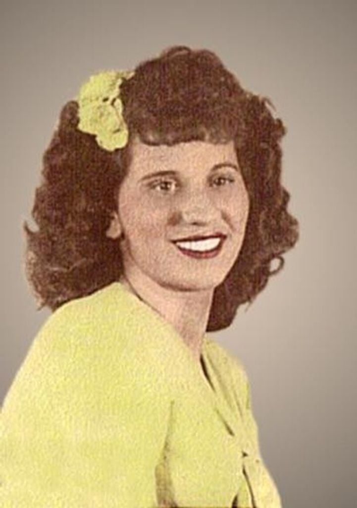 Helen Spinello Profile Photo