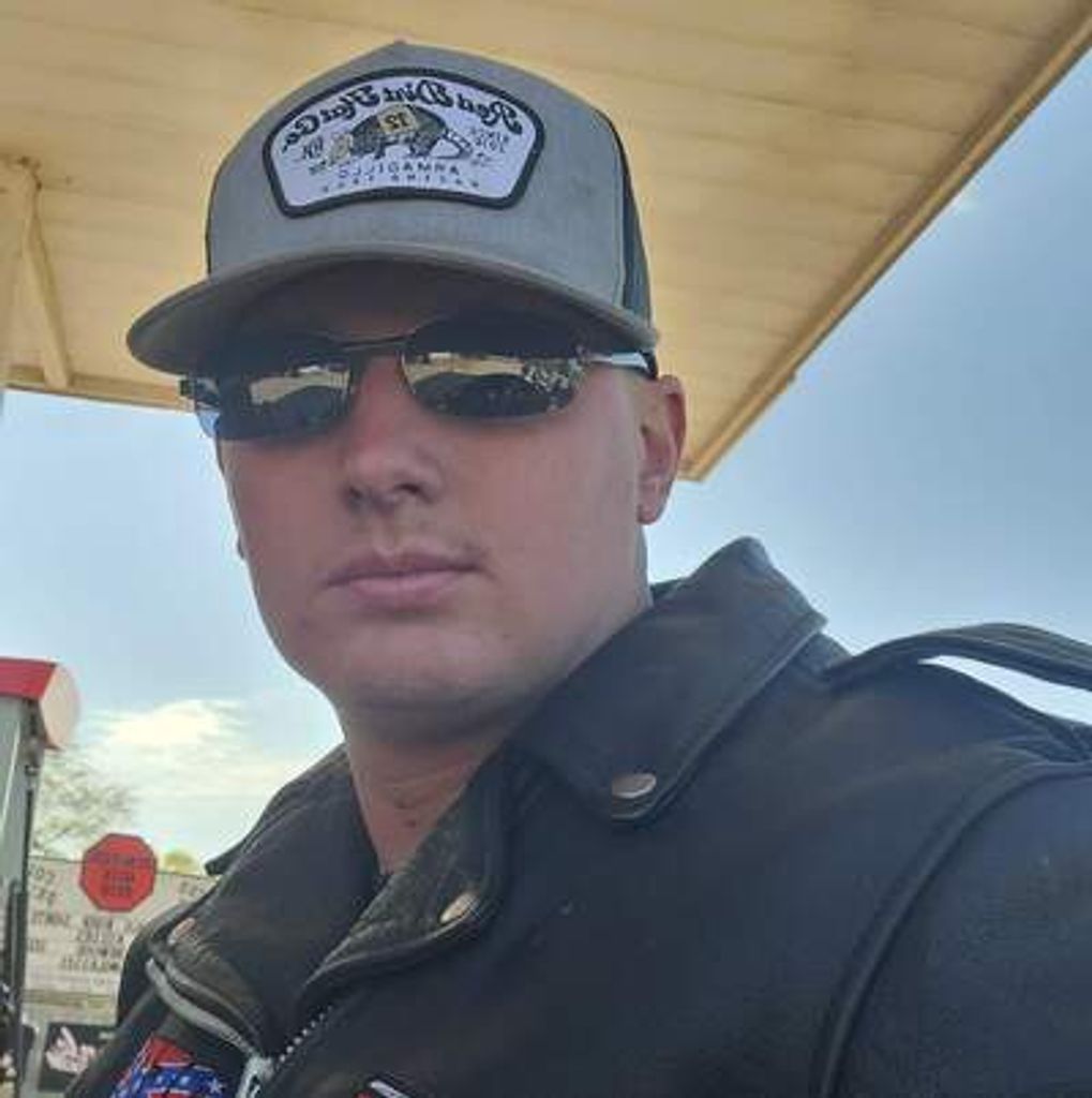 Wade Dewane Howell Profile Photo