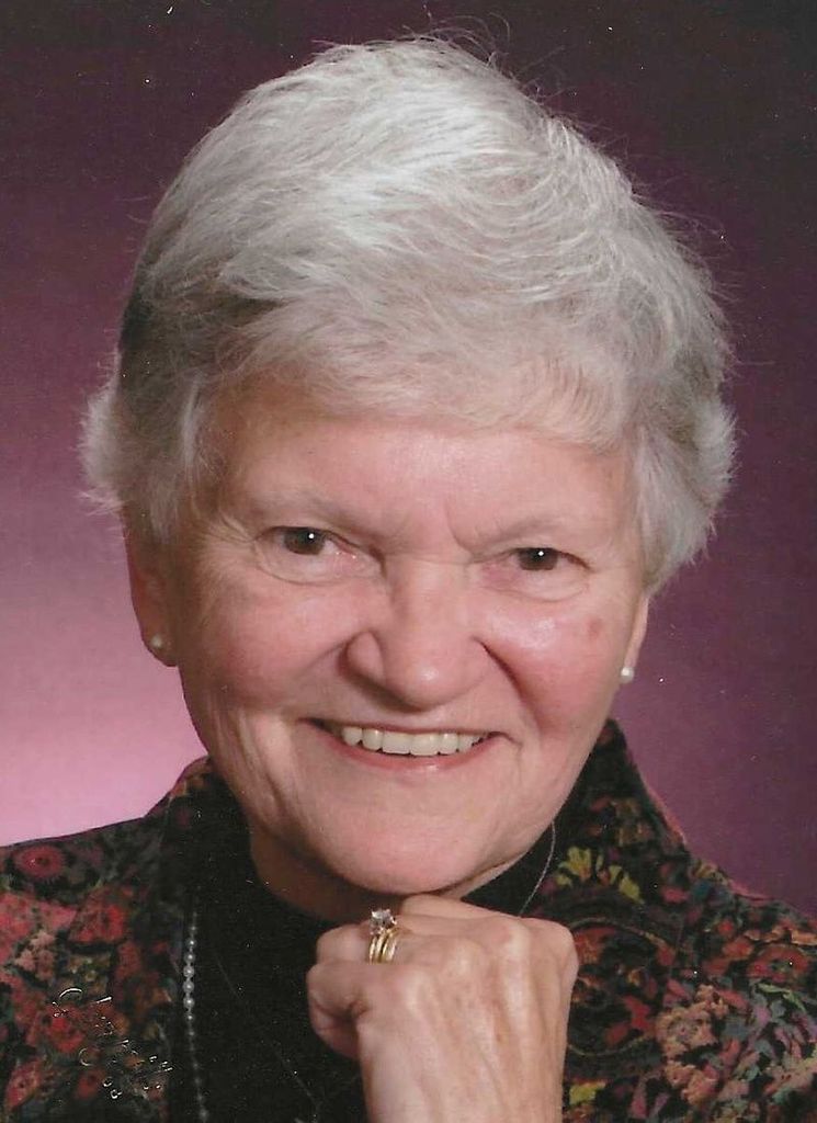 Mitzi McDermott Profile Photo