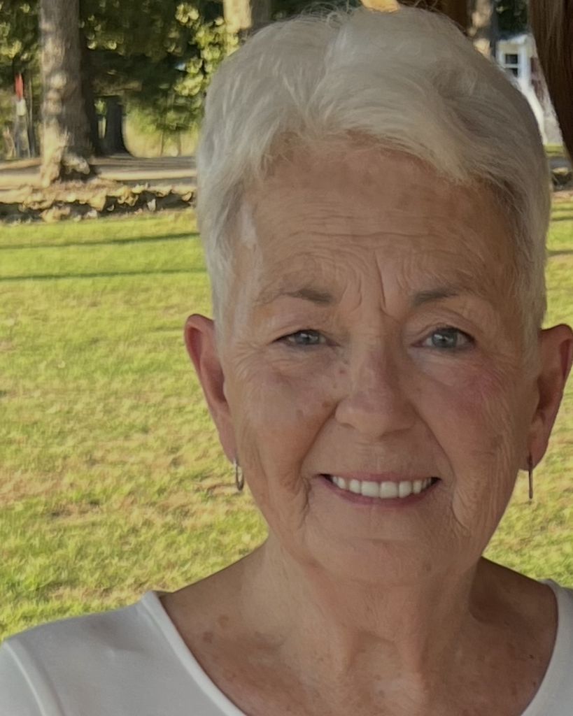 Dianne Lowry Edwards Profile Photo