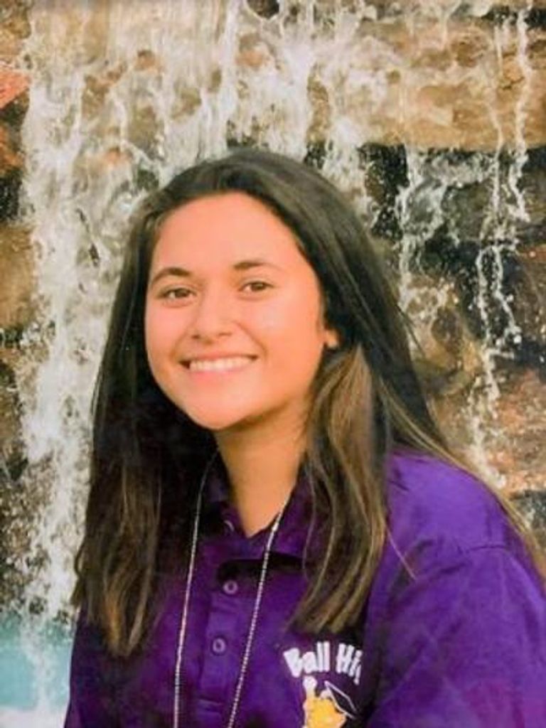 Elizabeth Garcia Profile Photo