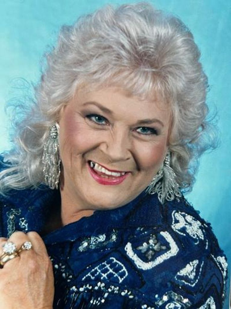 Julia Anne Dalton Profile Photo
