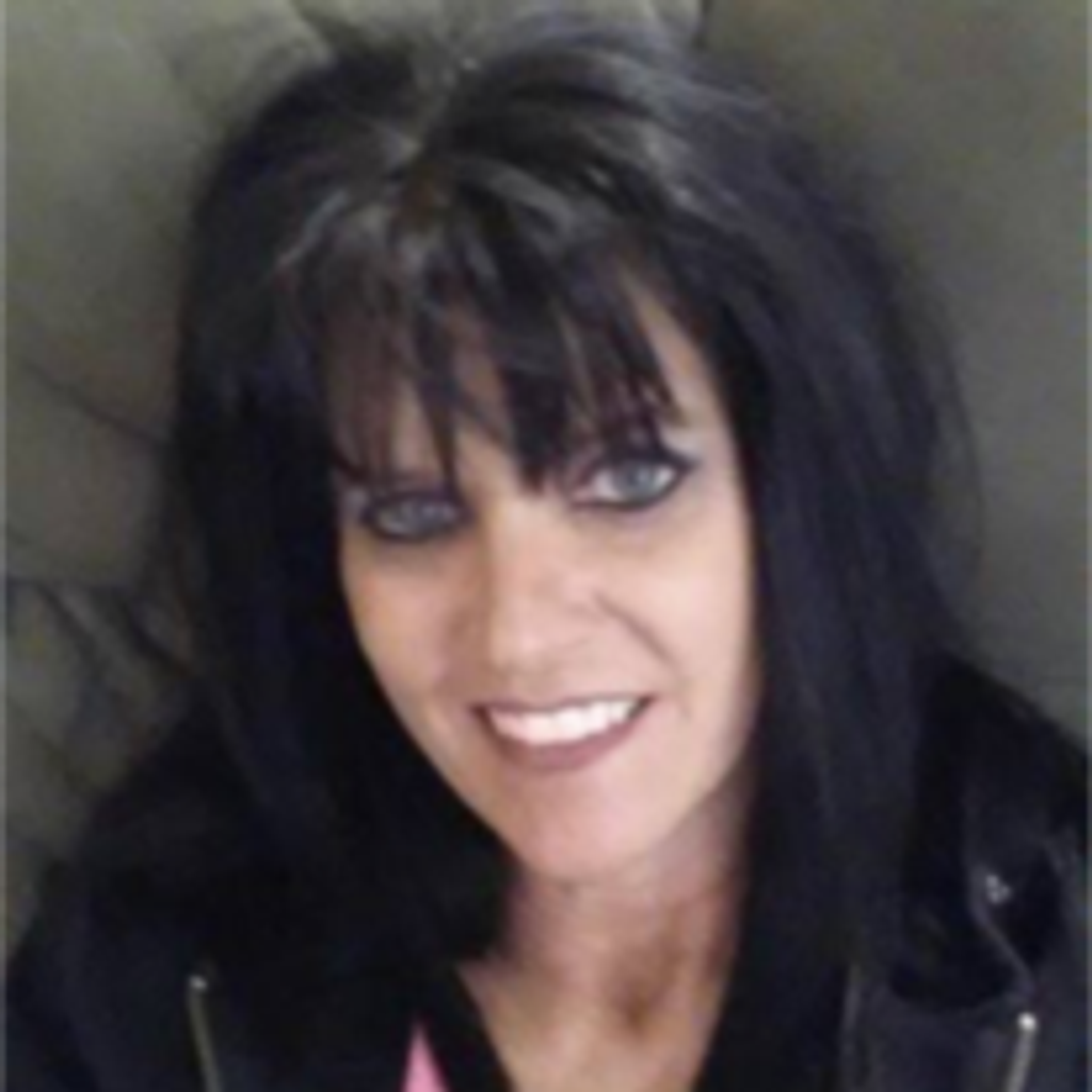 Sandy Robinson Profile Photo