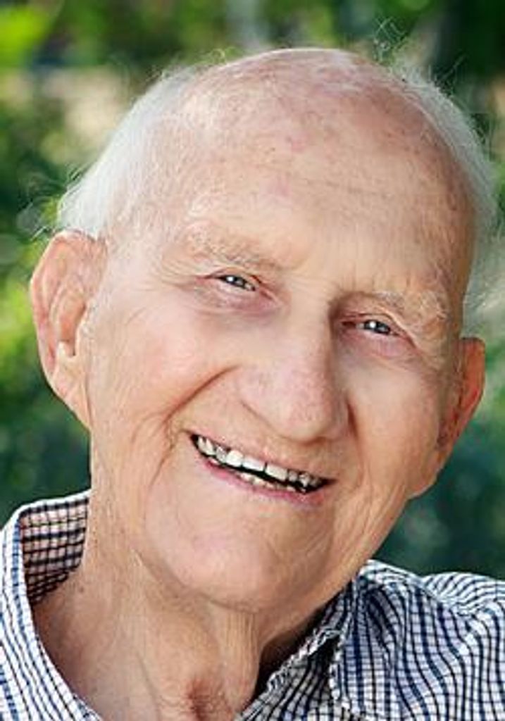 Earl Lee Critchlow Profile Photo