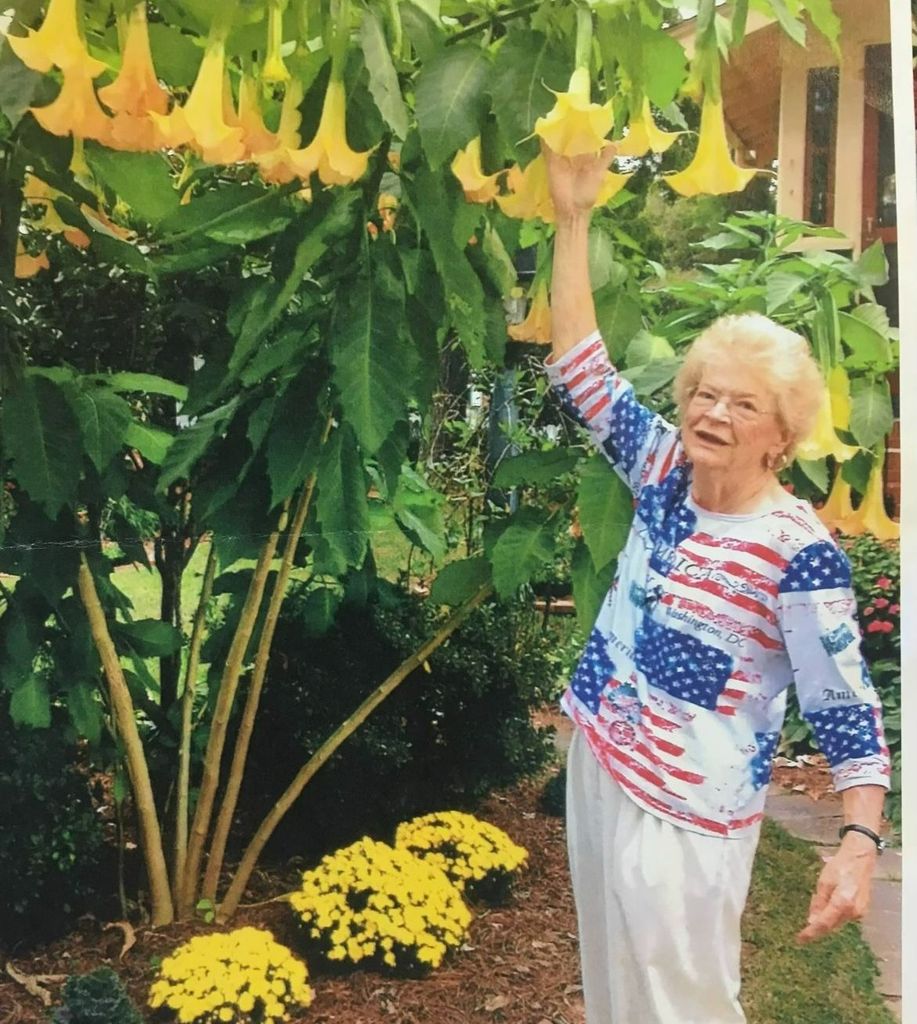 Helen Wallace  Smith