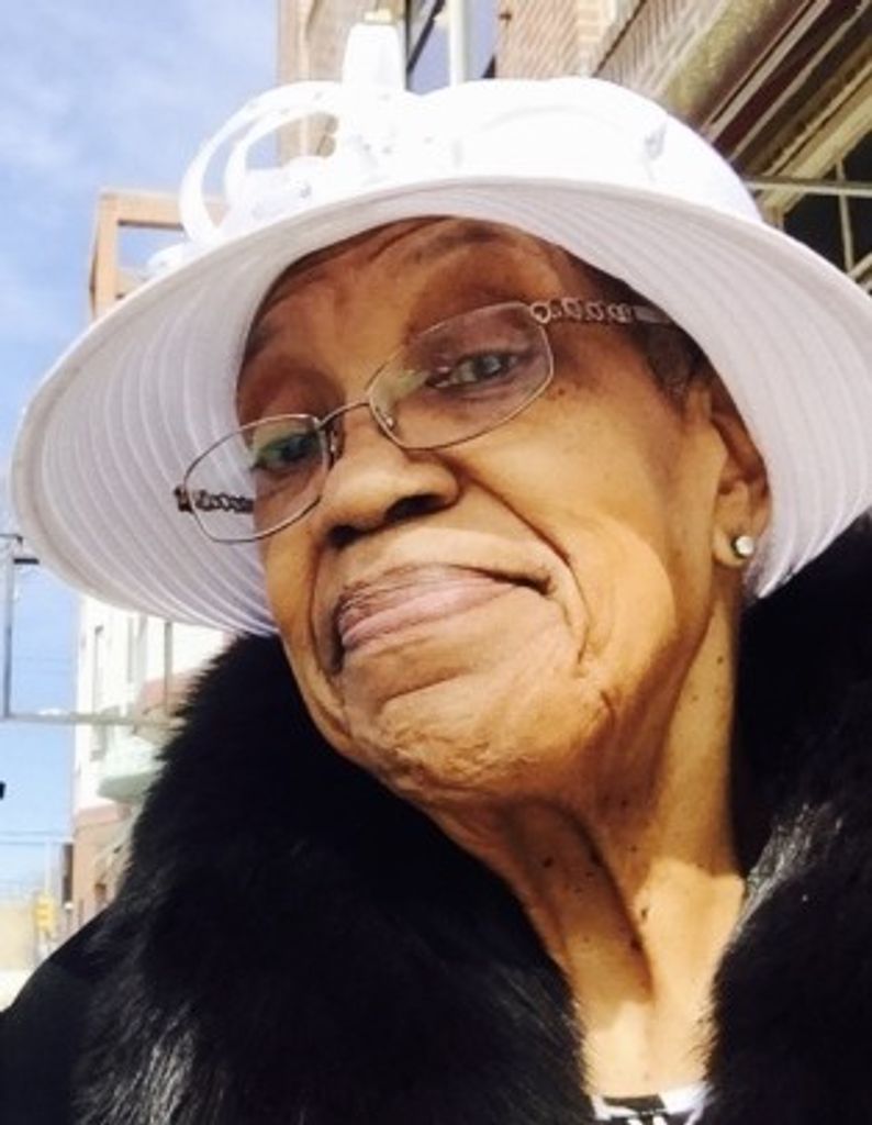 Mother Paula Harris Profile Photo