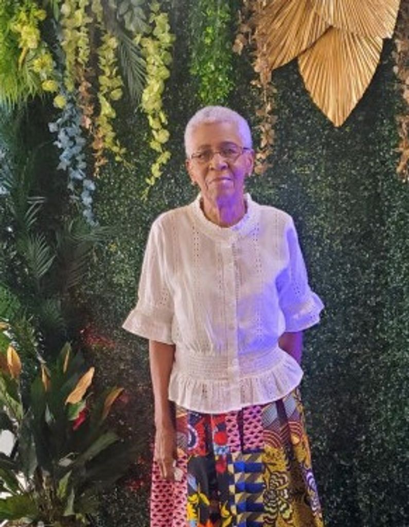 Edna Elna Mcleod