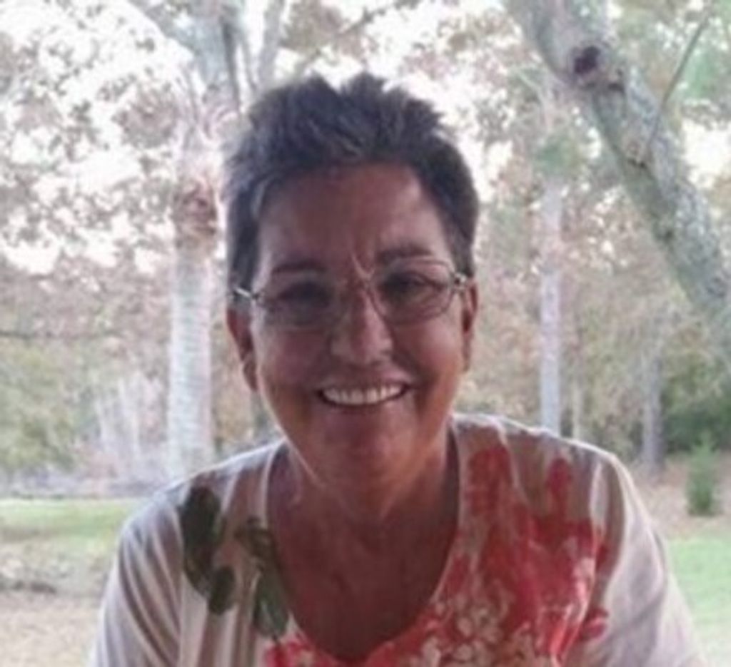 Paula Louise Mullins Profile Photo