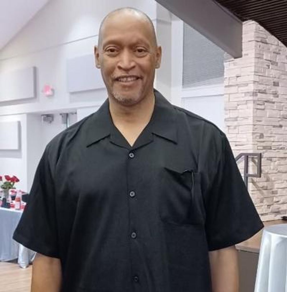 Rogers Osborn Gladney, Jr. Profile Photo