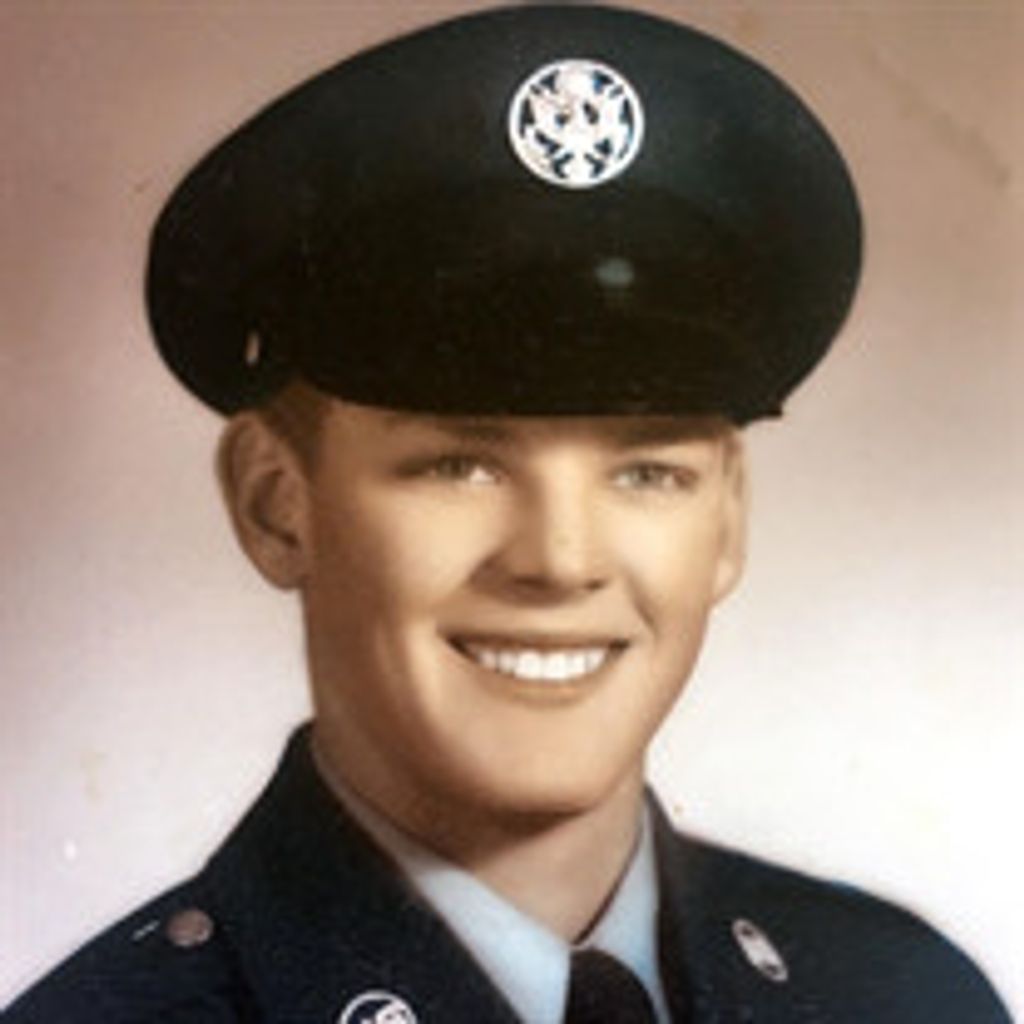 Robert "Bob" Dwight Plauck