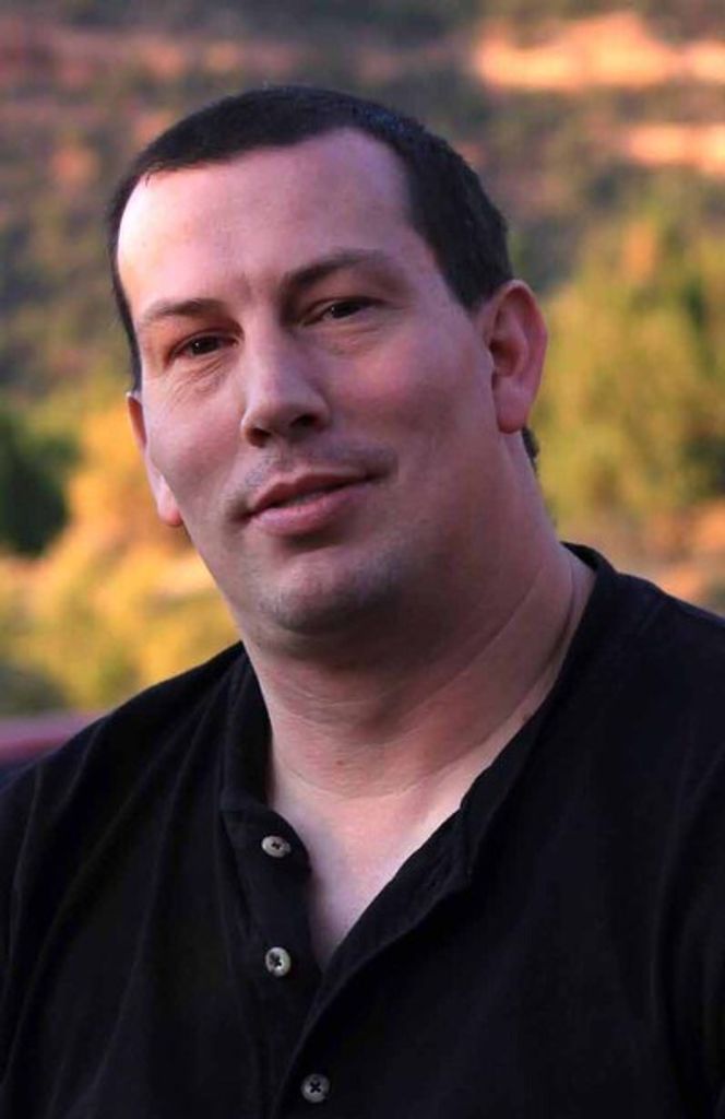 Shane Ray Davis Profile Photo