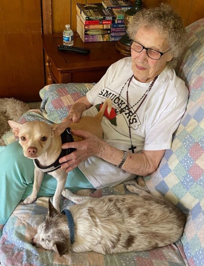 Elaine Margaret Crouse Profile Photo