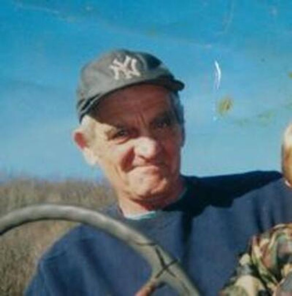 Gilbert Roland "Gil" Barrier Profile Photo