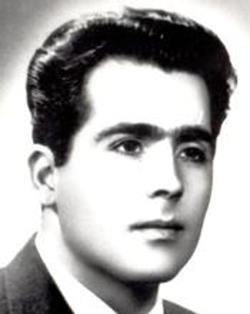 Jose M. Parece