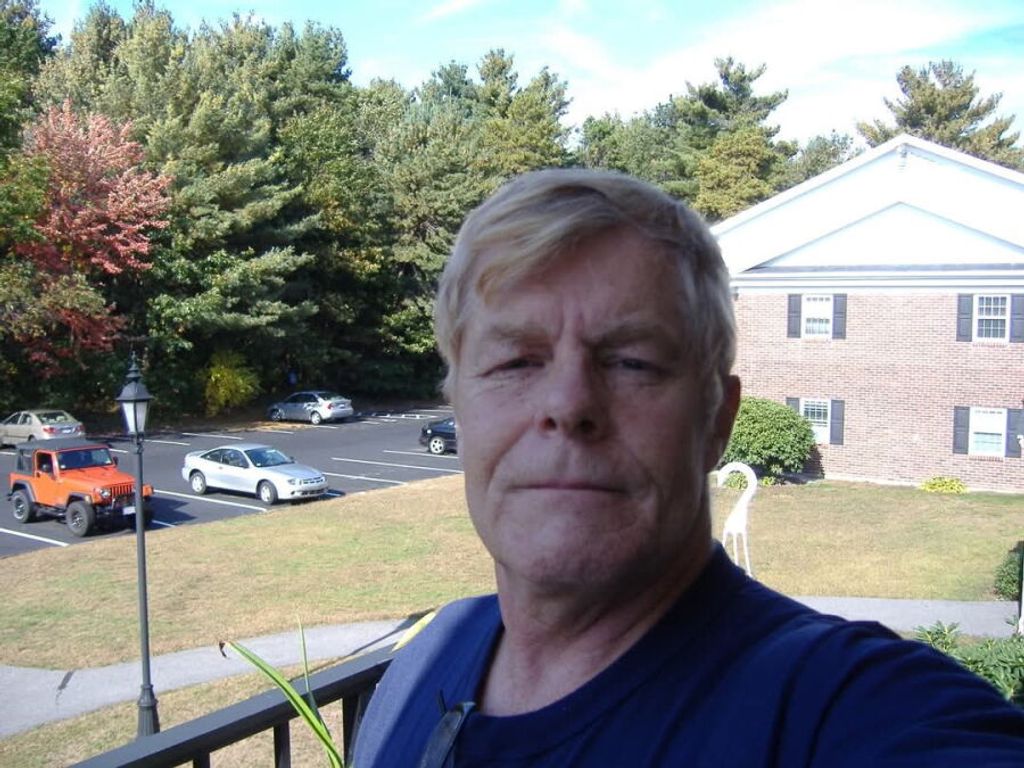 Wayne Loring Becker Profile Photo