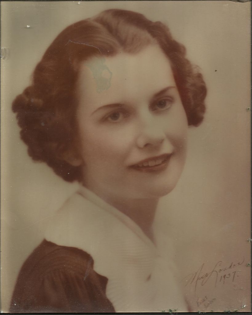 Daintry Annwill Farr