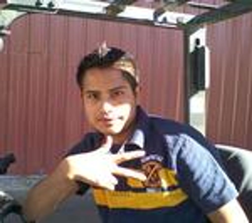 Elias Gomez Giron