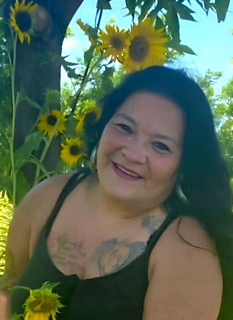 Julie "Mama Julz" Corrales Profile Photo